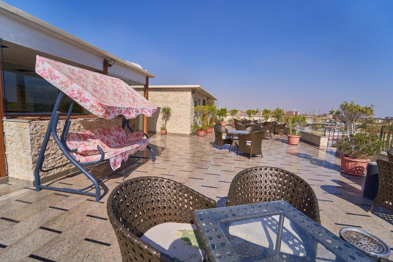 Pyramids Quen Hotel Kahire Dış mekan fotoğraf