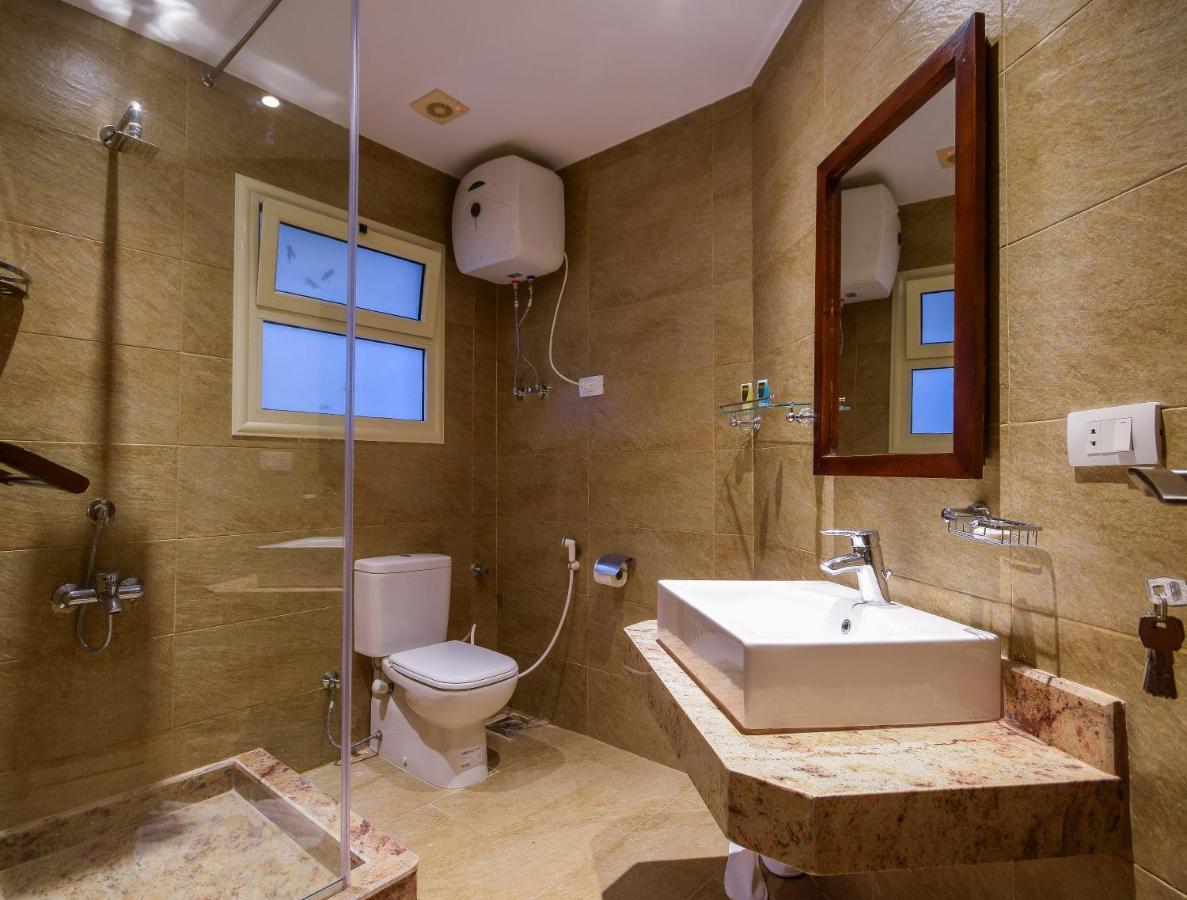 Pyramids Quen Hotel Kahire Dış mekan fotoğraf